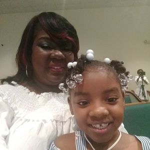 Meet your Posher, Lorraine